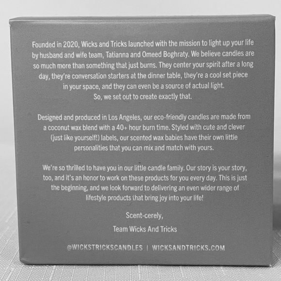 Wicks and Tricks Candle 10 oz Enlighten Me in Vanilla Scent New in Glass Jar - Picture 4 of 6